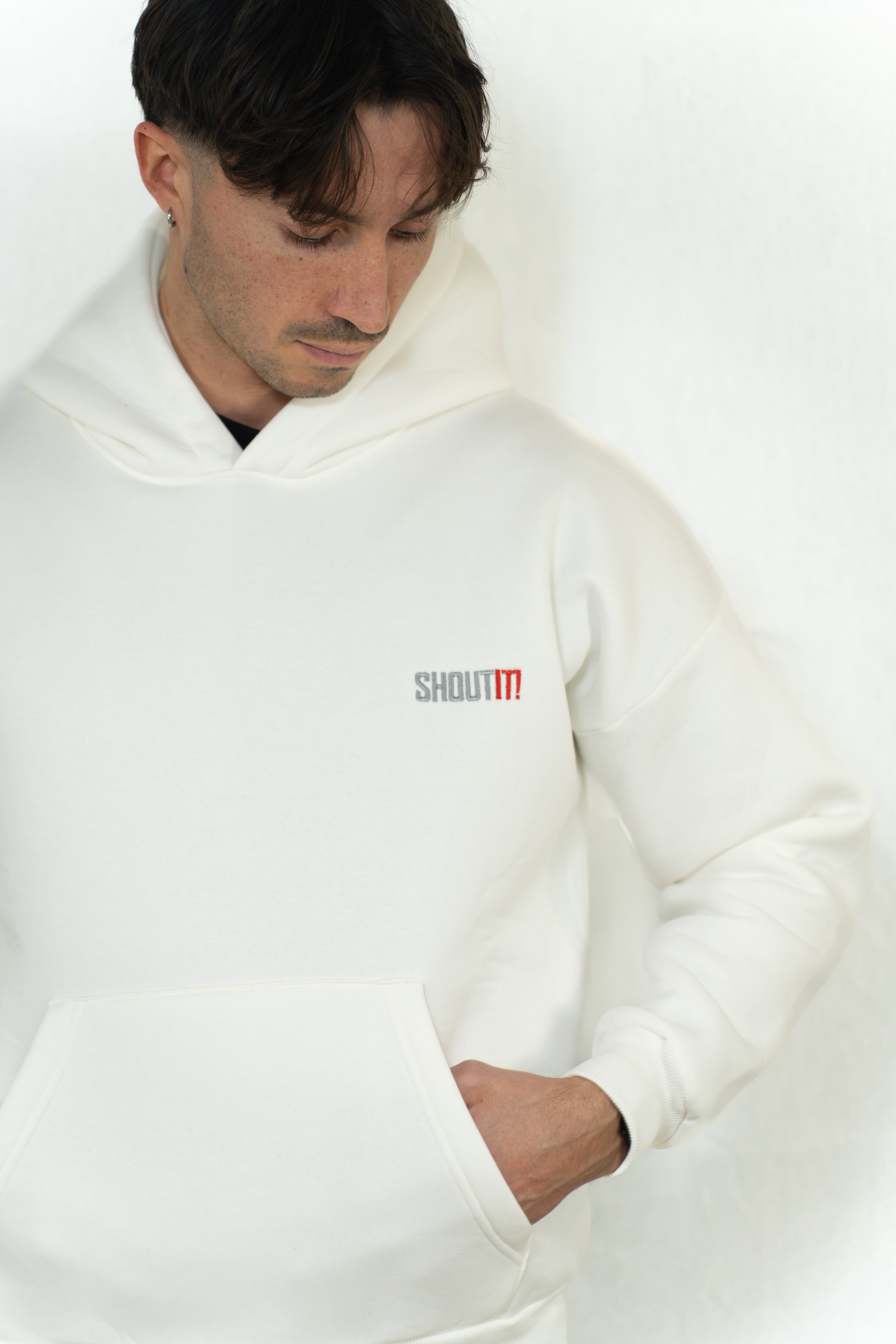 SHOUTIT WHITE VOOLVA 2